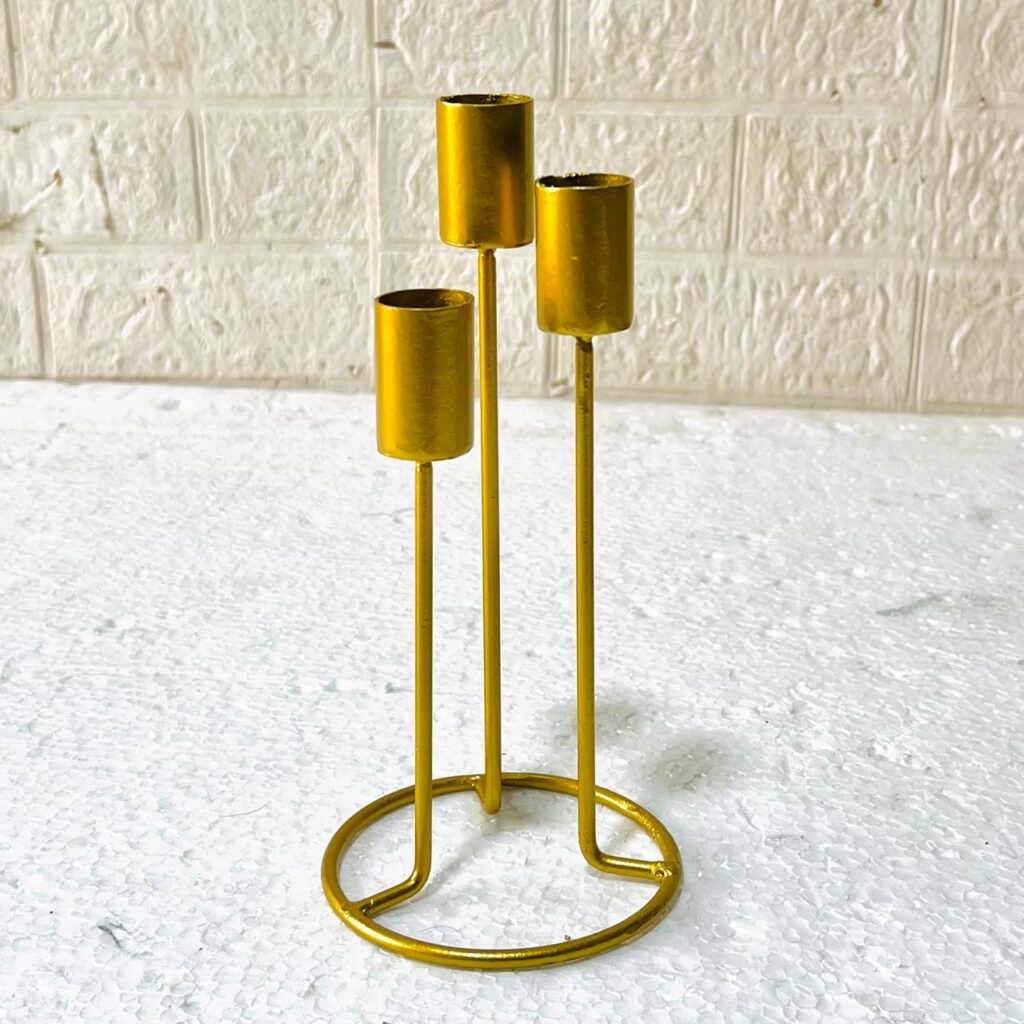 Elegant Metal Candle Holder Stand – Decorative Tabletop Centerpiece for Home Décor