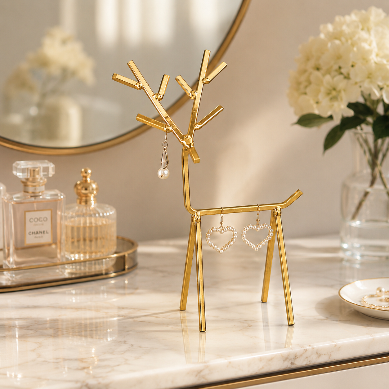 Luxury Golden Deer Jewelry Stand – Earrings & Accessories Organizer